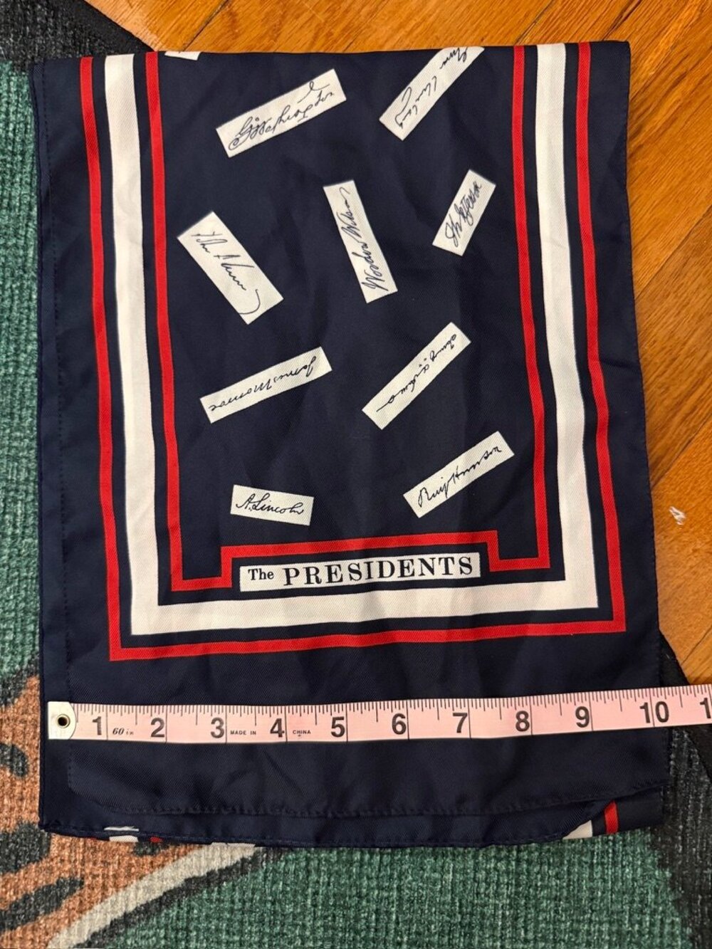 Vintage 1970s Millicent The Presidents Scarf Presidential Signatures - Picture 7 of 7